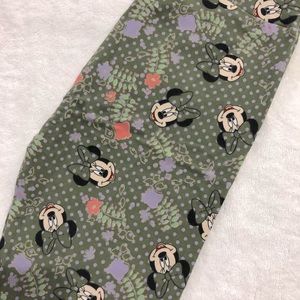 NWOT LuLaRoe Disney Leggings OS